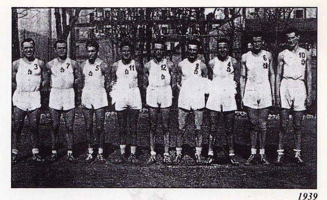 Formazione della Borletti Milano 1939: Canetta, Castelli (cap.) Conti, Garavaglia, Marinone, Novelli, Paganella, Pasquini, all. Valli